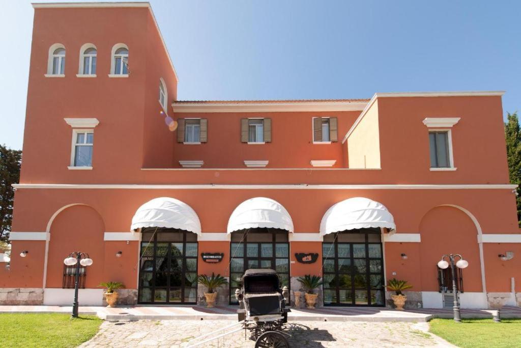 Il Postiglione Hotel - Sala Ricevimenti Minturno Exterior foto